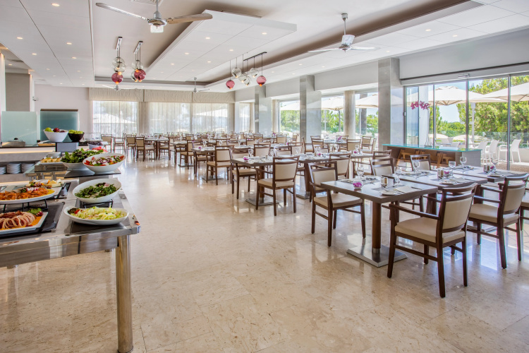 Crowne Plaza Limassol photo 34