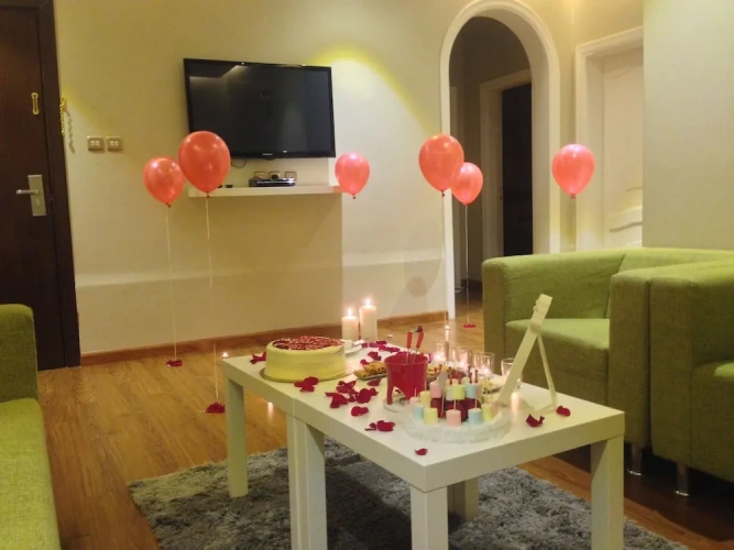 2 Bedrooms Apartment