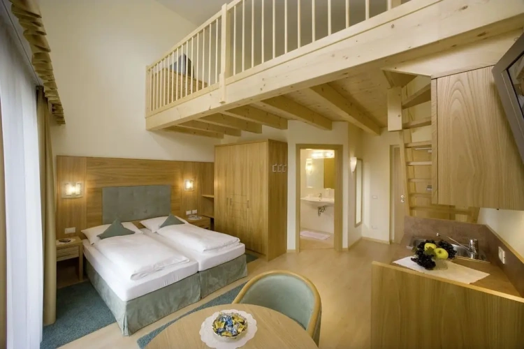 Standard Quadruple Family room with balcony