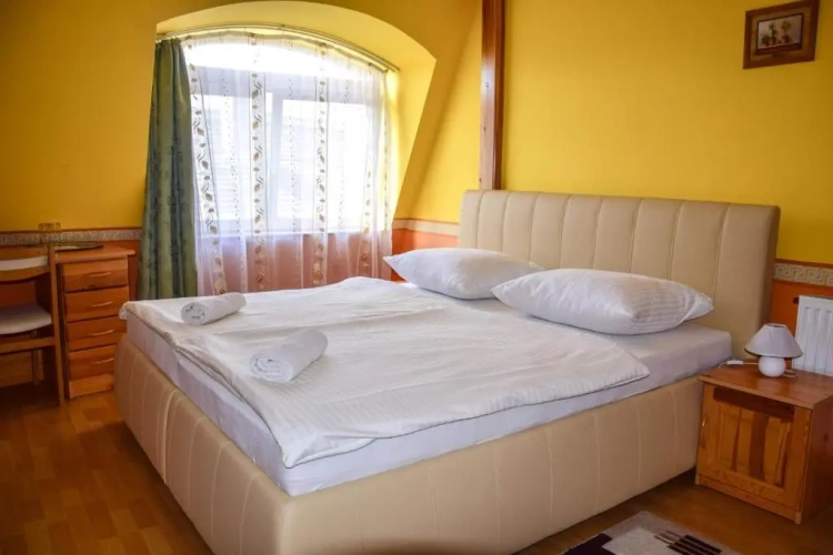 Standard Double room with view
