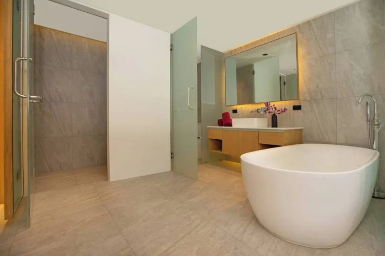Ocean Views BluePoint 3BR Apartment 8-11