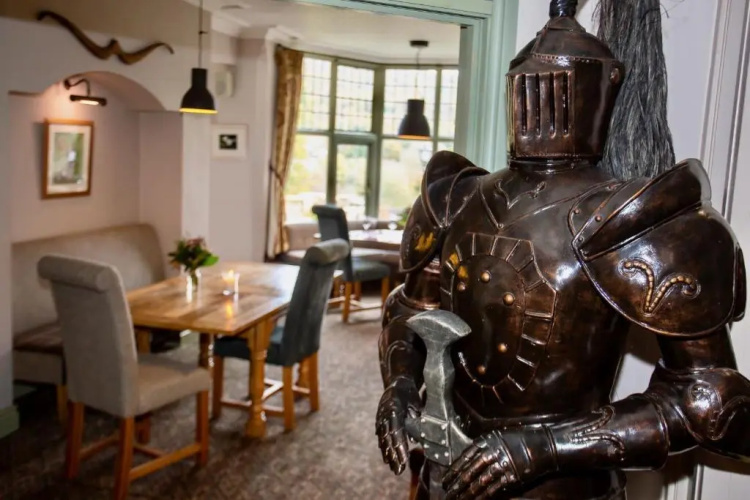 Sir William Hotel