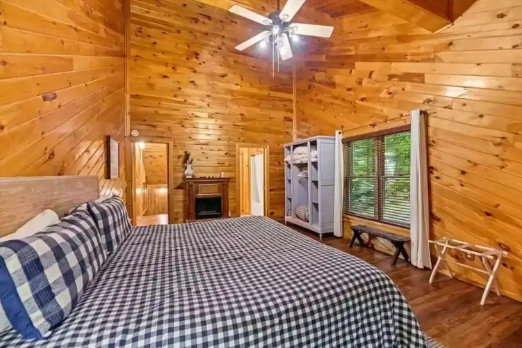Big Sky Lodge #438