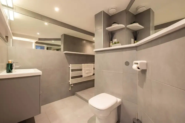 Charming One-bedroom Retreat in Historic Bath