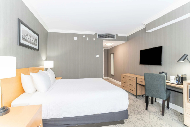 Sandman Signature Vancouver Airport Hotel & Resort photo 7