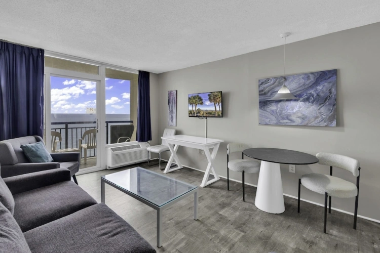 1 Bedroom Premier room with balcony and with ocean view