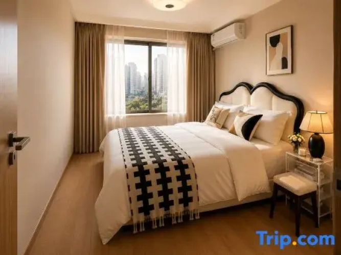 3 Bedrooms Family Duplex Suite with balcony