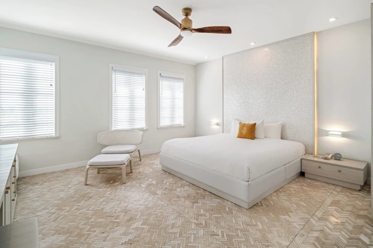 2 Bedrooms Suite with ocean view
