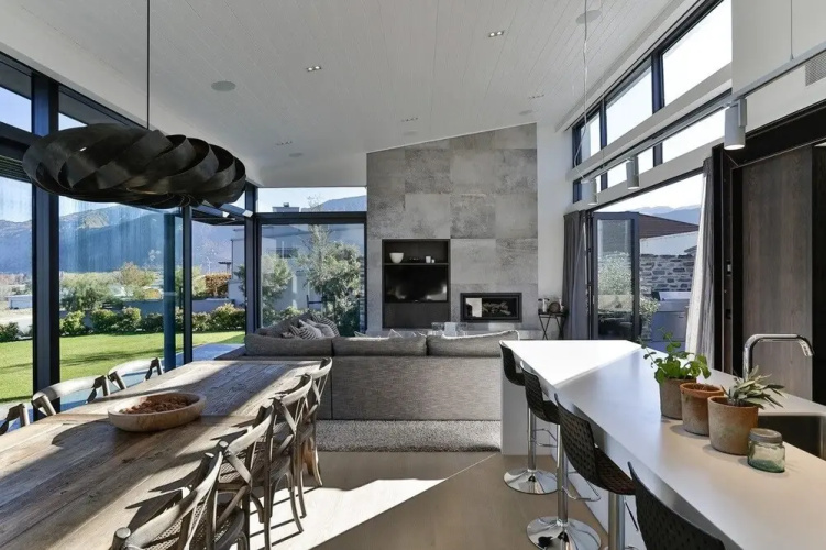 Luxury Arrowtown Opulence