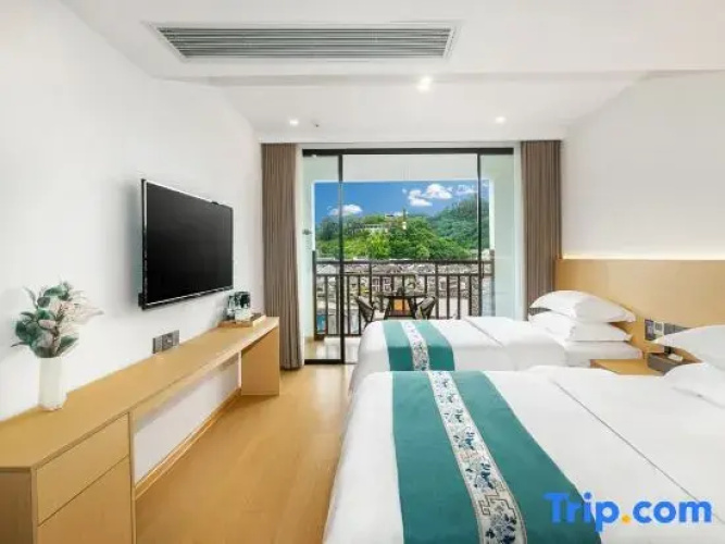 Phoenix Ancient View Homestay