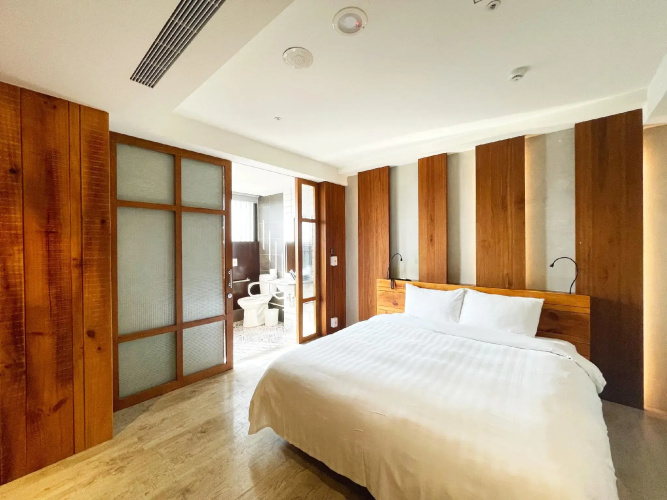 Central Land Hotel
