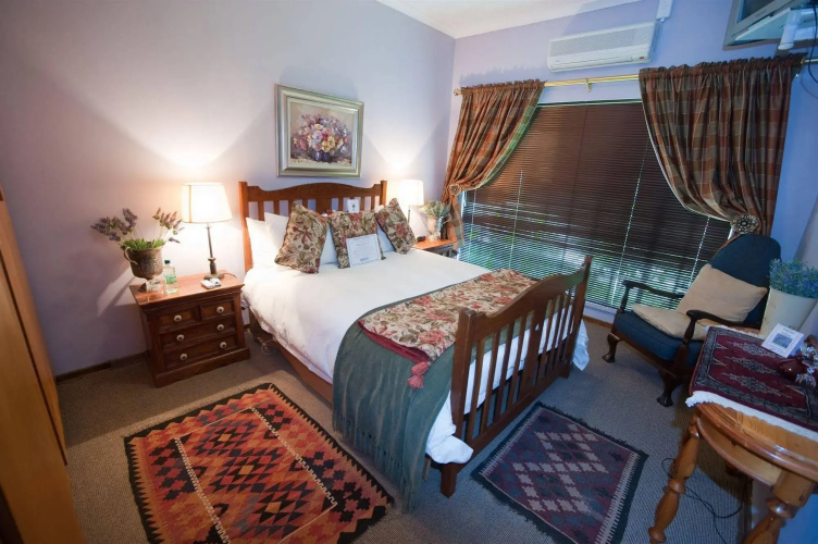 $@Flo-Ben Guest House