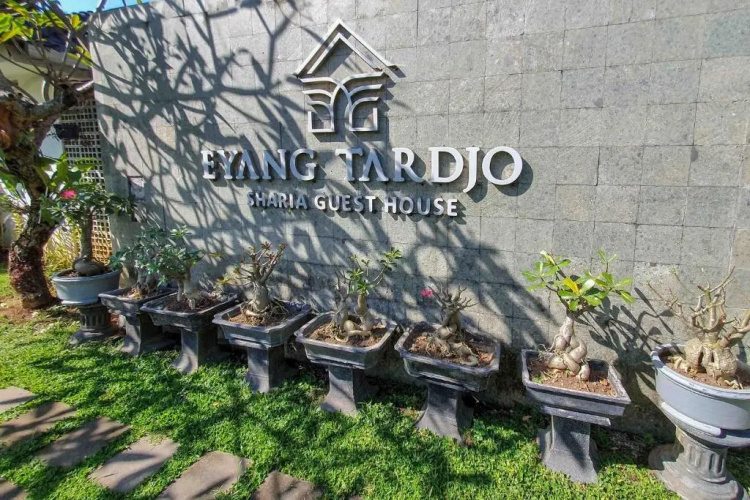 Rumah Eyang Tardjo Syariah - Sukoharjo