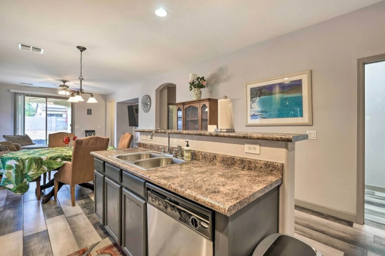 Fire Table, Grill: Surprise Cottage w/ Pool Access