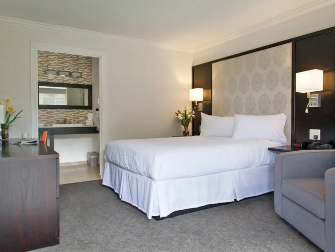 Park Pointe Hotel