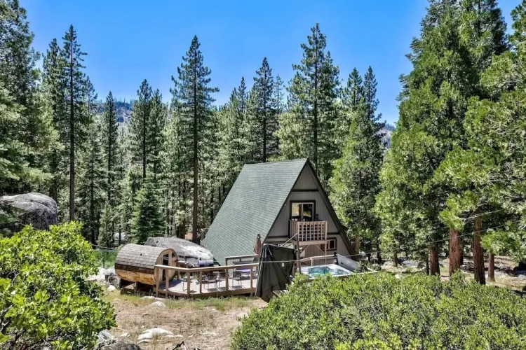 2 Bedrooms Cottage