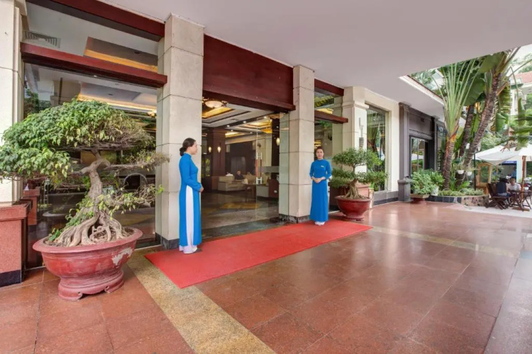 TQT2 Hotel