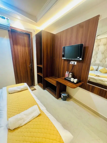 Hotel Deep Palace