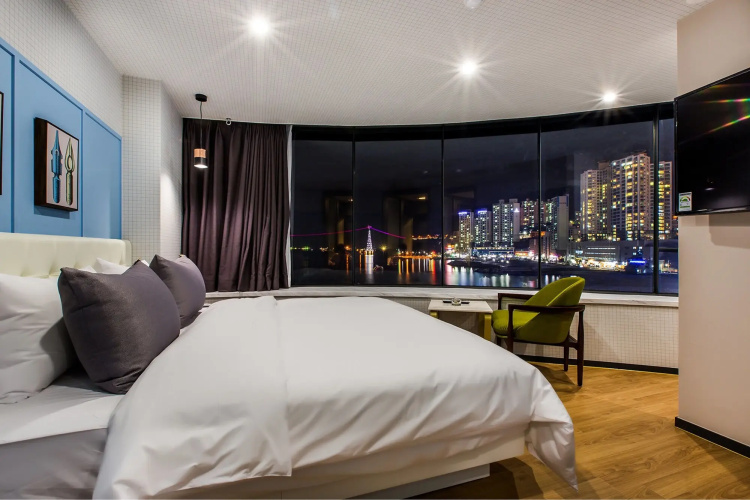 Brown-Dot Songdo