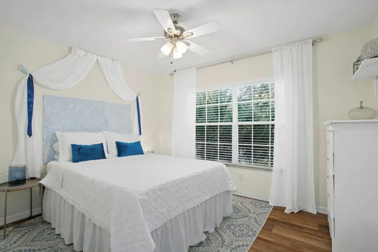 Dazzling 7BR Villa with Pool & Game Room