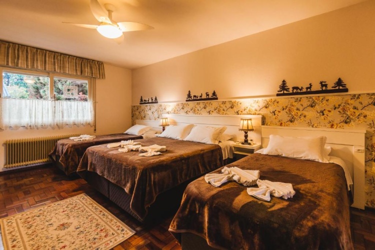 Classic Quadruple room