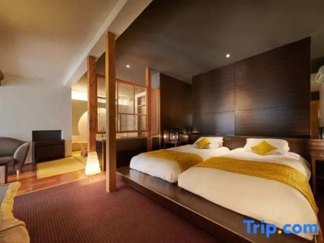 Standard room with city view