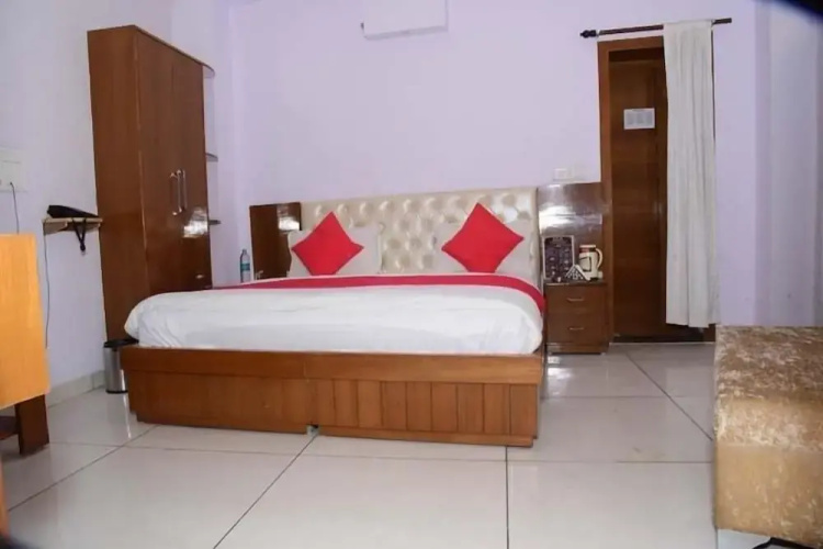 Hotel R.K. Regency