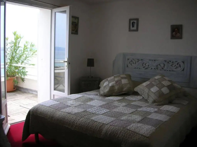Le Marina B