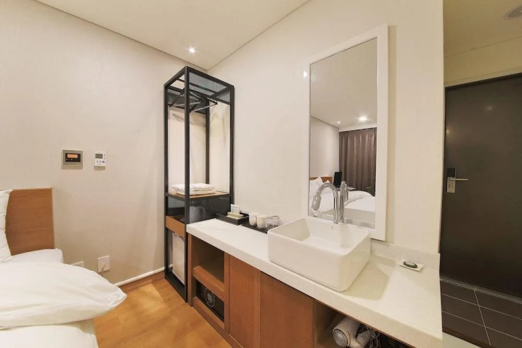 Anyang CNC Hotel