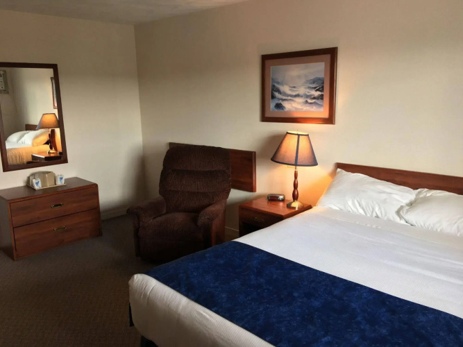 Fairway Inn