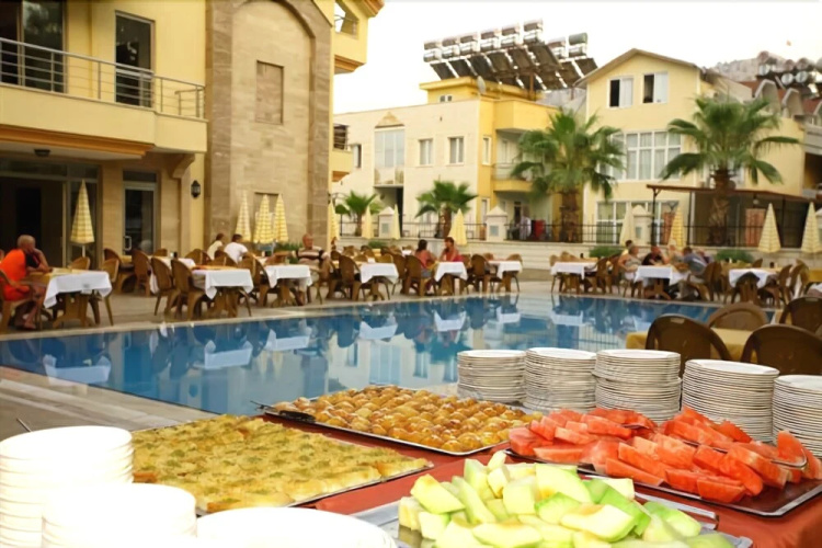 Elamir Grand Lukullus Hotel