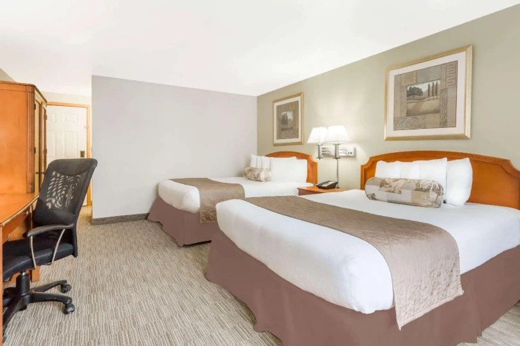 Deluxe Quadruple room
