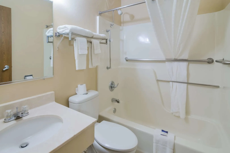 Americas Best Value Inn Fargo