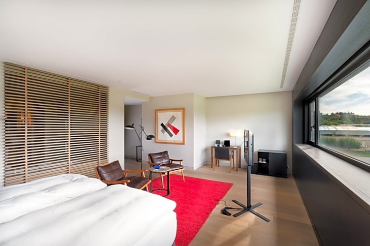 Quadruple Suite