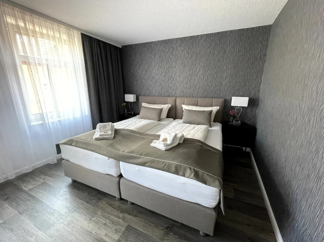 Zur Altstadt - Am Fuße der Osterburg - Gaststätte, Pension, FEWO