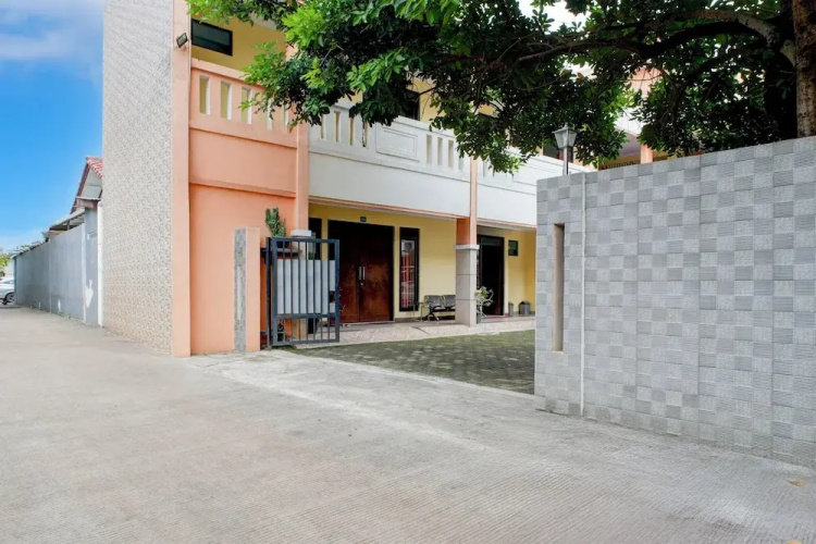 Hotel O Griya Cewang Syariah - Bekasi