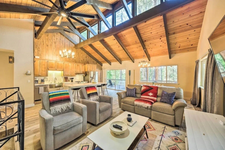 3 Bedrooms Cottage