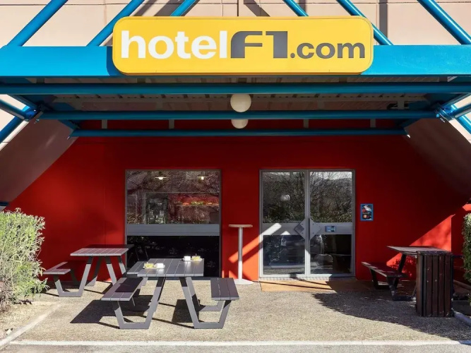 hotelF1 Nice Villeneuve-Loubet