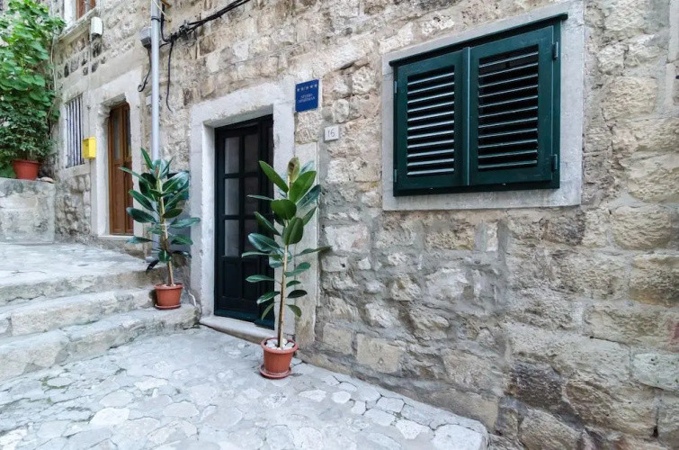 Apartments Raic