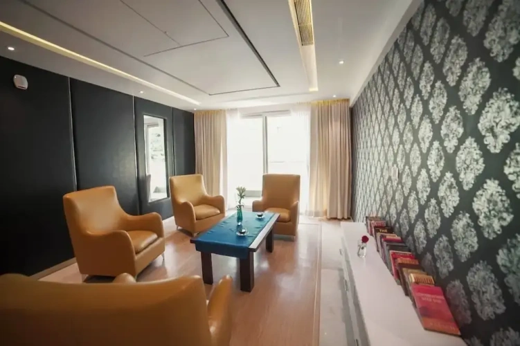 Luxury Suite