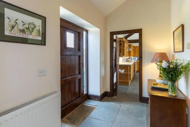 3 Bedrooms Cottage