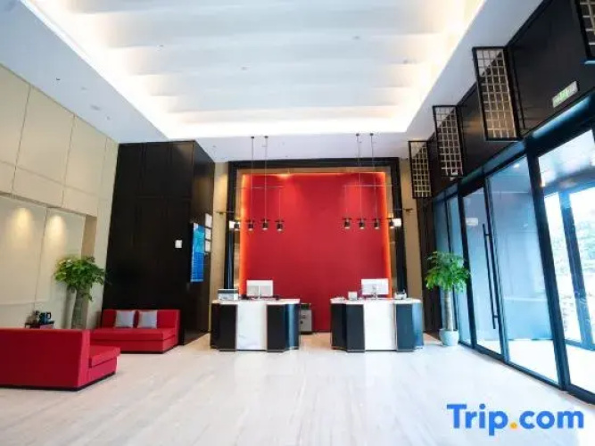 Shanxian Xuanyan International Hotel
