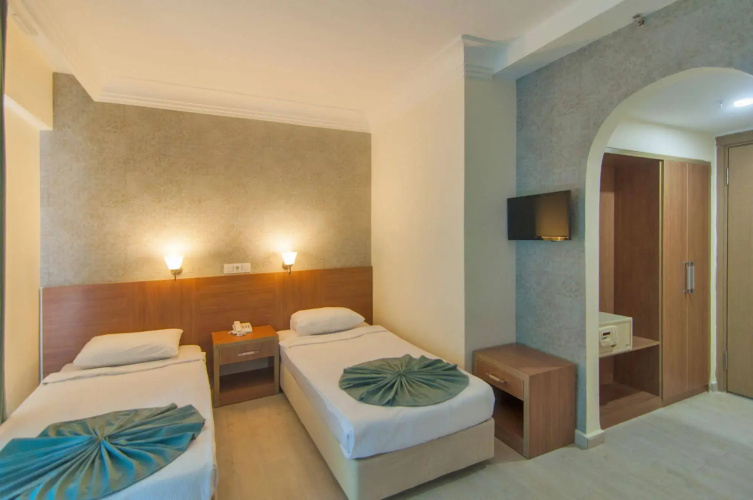 Kolibri Resort Hotel