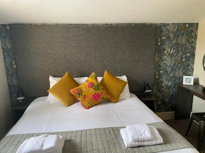 3 Bedrooms Apartment
