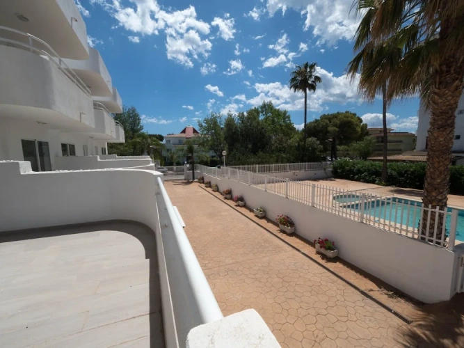Standard Apartment with balcony and with garden view