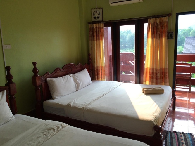 Standard Twin room with balcony and with river view