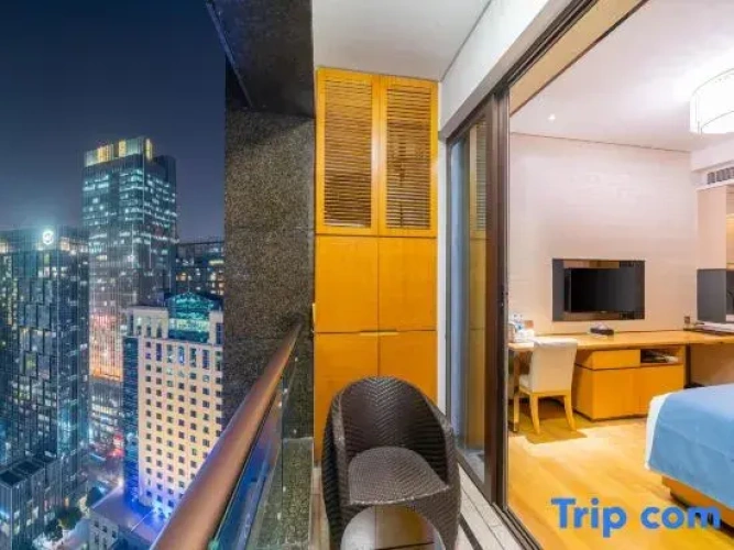 Superior Double room with balcony