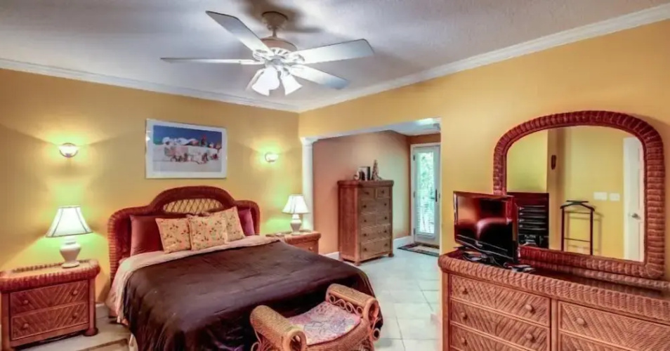 3214-fairway-oaks
