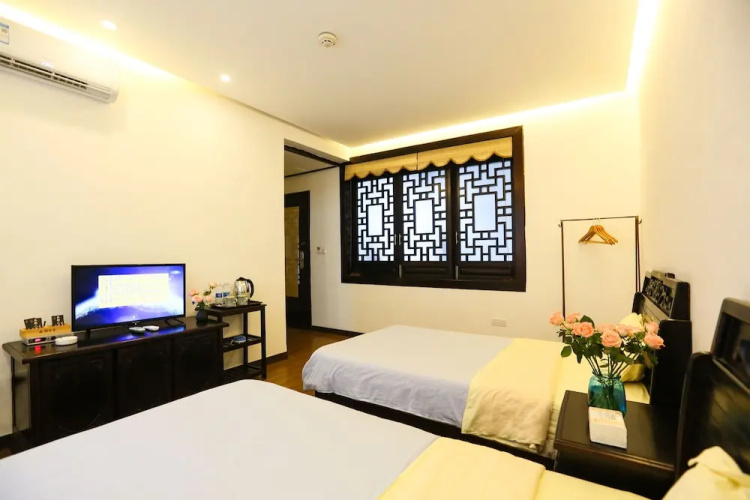 West street No 8 Inn