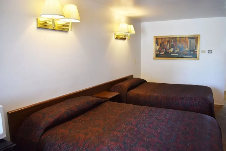 JR Inn
